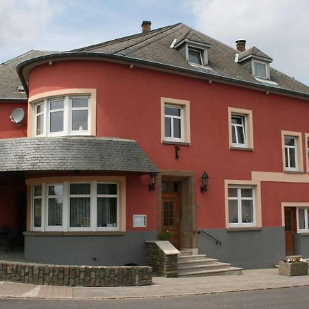 Hotel Restaurant Braas Esch-sur-Sûre Екстериор снимка
