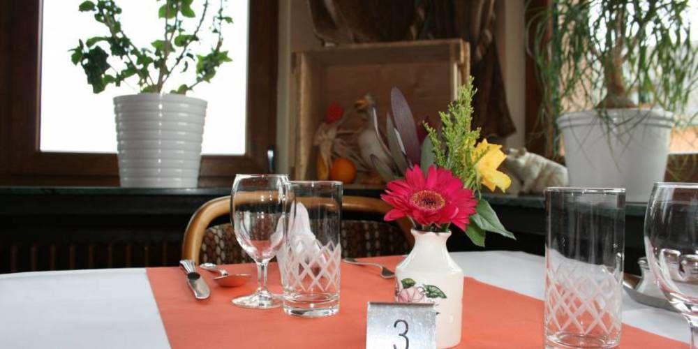 Hotel Restaurant Braas Esch-sur-Sûre Екстериор снимка